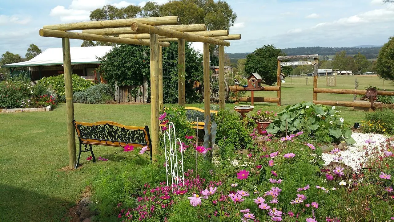Birdhouse Cottage B&B Warwick 0*,  Australia