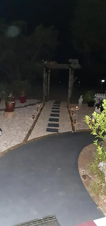 Bed & Breakfast Birdhouse Cottage B&B Warwick Australia